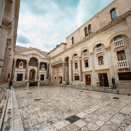 Ziggy Star In Diocletian Palace Split Dış mekan fotoğraf