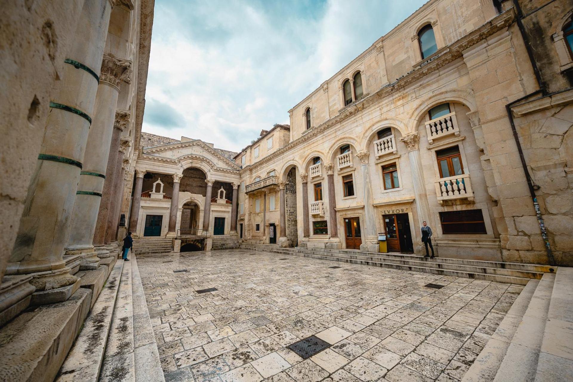 Ziggy Star In Diocletian Palace Split Dış mekan fotoğraf
